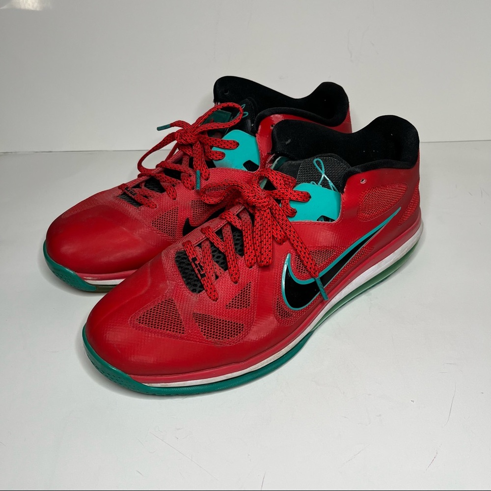 Nike LeBron 9 Low Liverpool